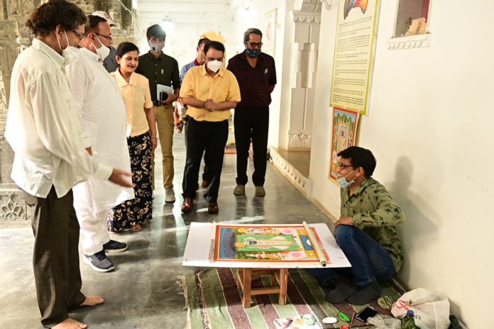 कला एवं संस्कृति मंत्री ने ‘‘पिछवाई’’ कला कार्यशाला का अवलोकन किया ‘गणपति यात्रा’’ से हुए अभिभूत